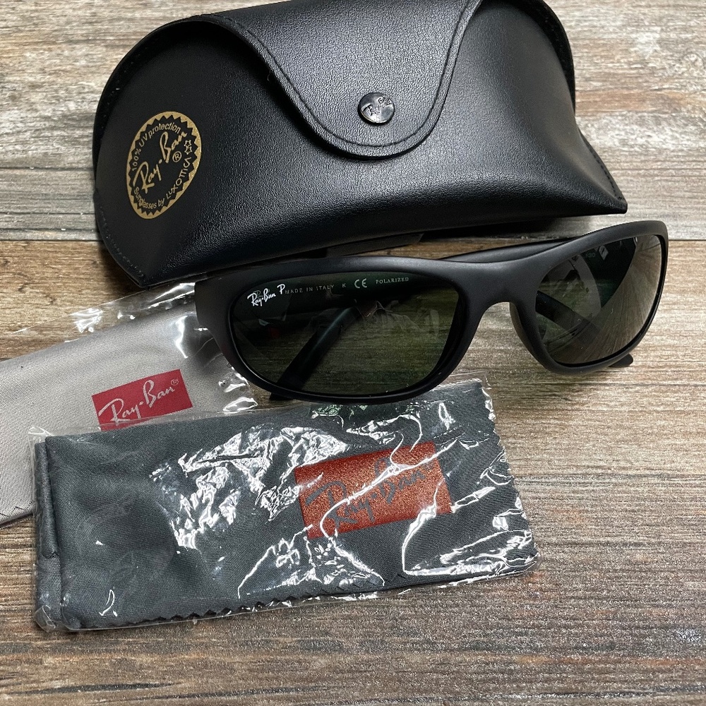 Ray-Ban Predator  Sunglasses Matte Black Green Lens RB4033 601-S/48